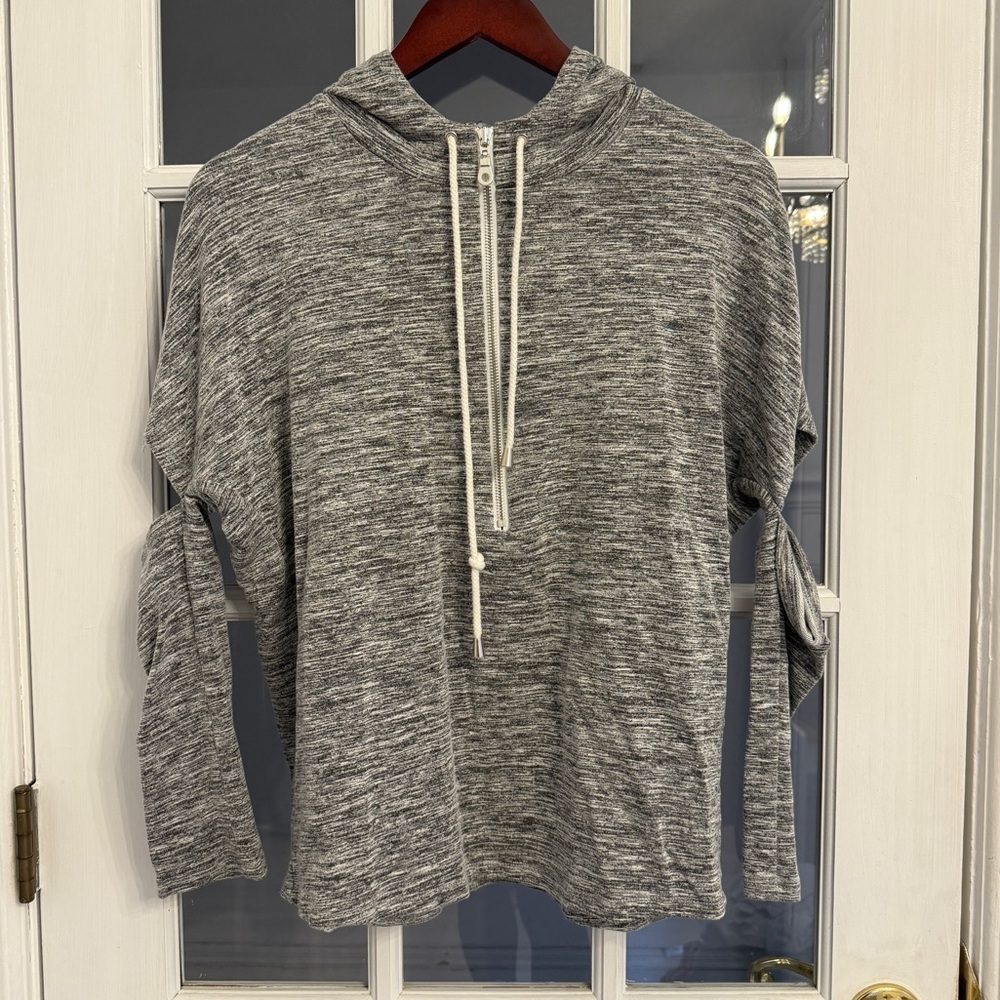 ANTHROPOLOGIE DREW Women’s Heather Gray Slit Sleeve 1/2 Zip Hoodie Size M